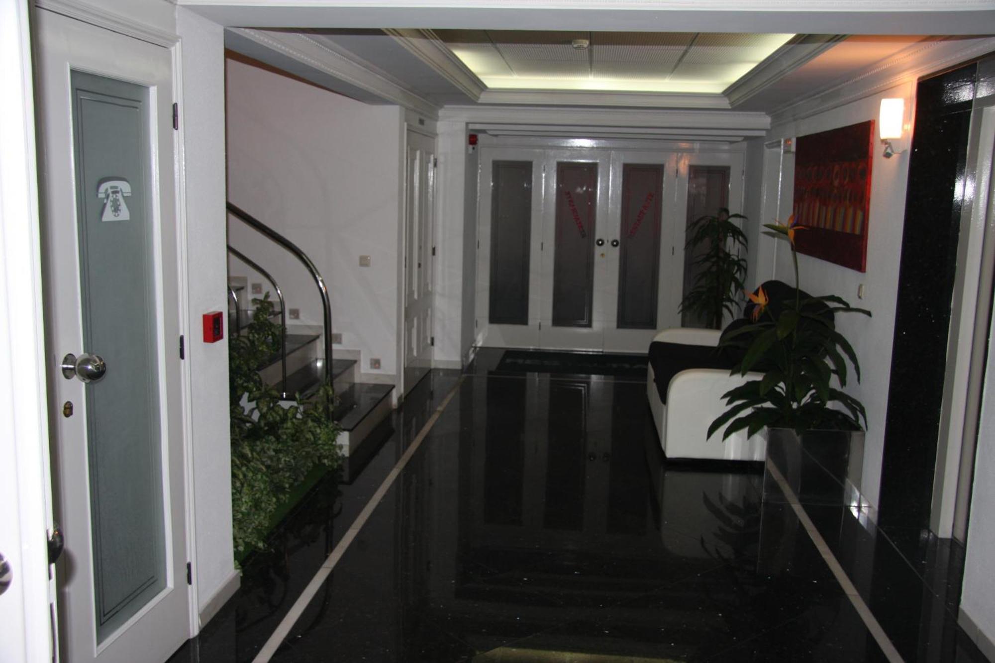 Hotel Turismo Miranda Miranda do Douro Exterior photo